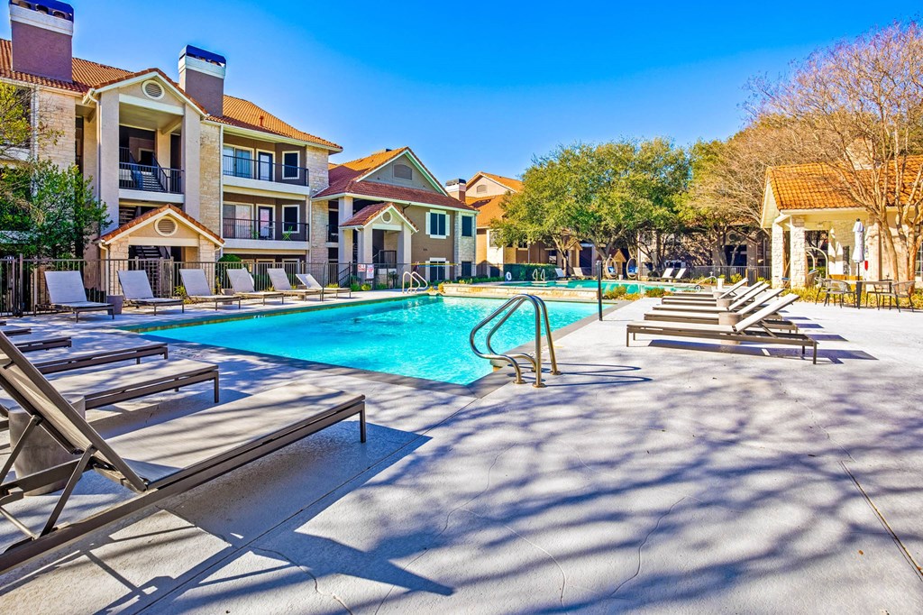 the pool at the preserve at ballantyne commons apartments at The Olivine, Texas, 78727